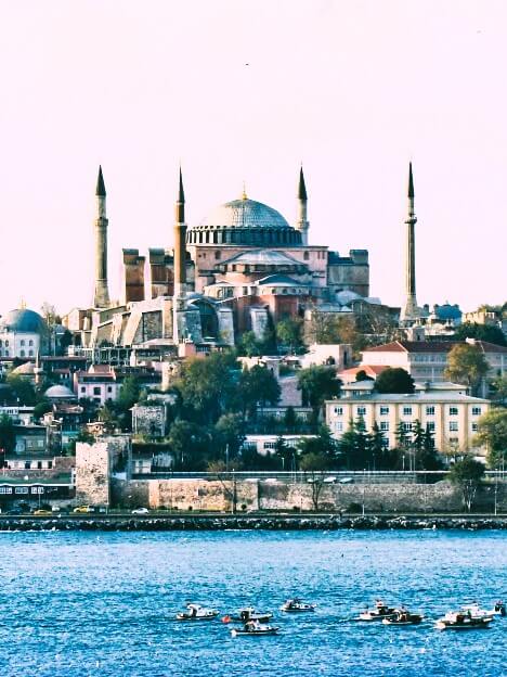 رحلات إلى إسطنبول